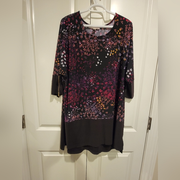 NWOT Woman Within Plus Size Long Black Floral Tunic with Zipper Sleeves - 18/20 - Picture 8 of 8